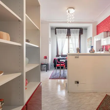Segrino, Elegant In The Heart Of The Isola District * Mailand